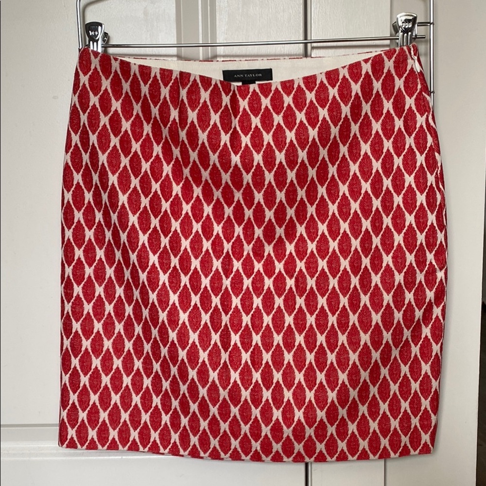 Ann Taylor Red and White Patterned Skirt - NEW